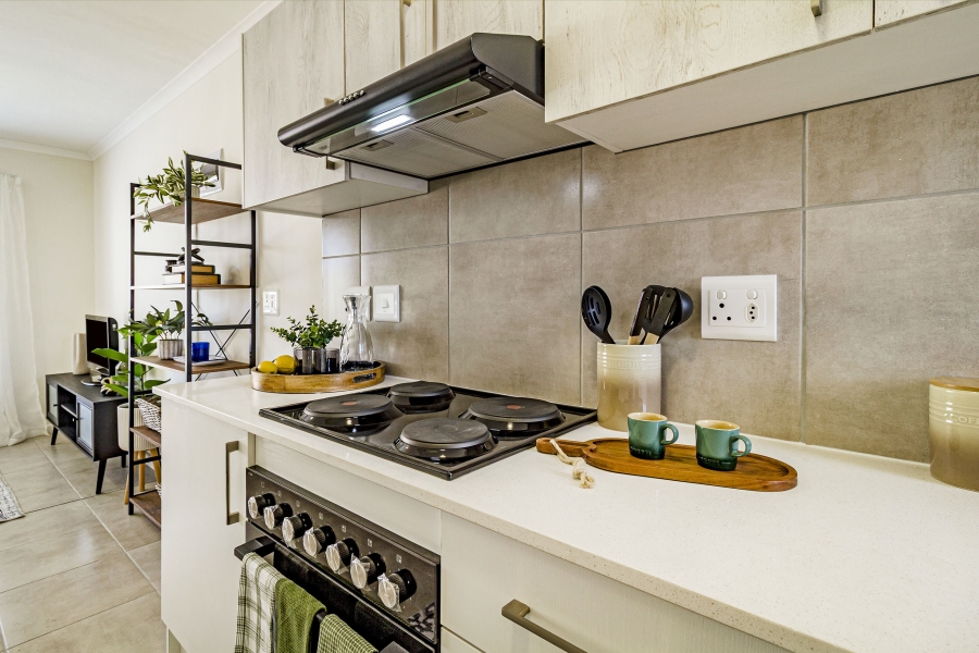 To Let 2 Bedroom Property for Rent in Stellendale Western Cape